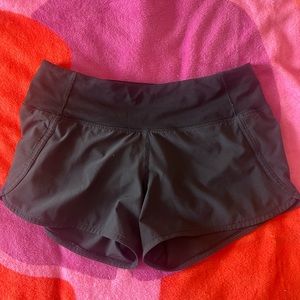 Lululemon speed up shorts 2.5 inseam